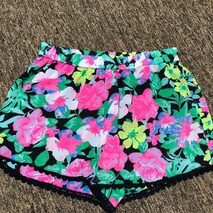 Floral flowy shorts